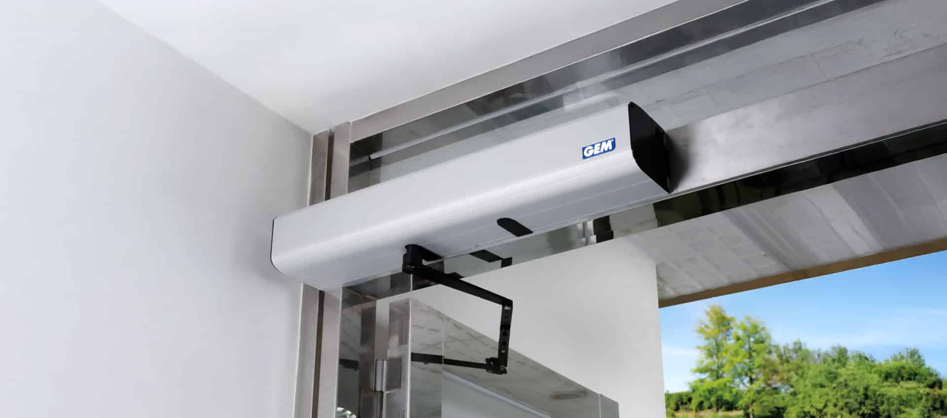 後付けできる自動ドア「アシスト・スイング」 1 後付けできる自動ドア「アシスト・スイング」イメージ